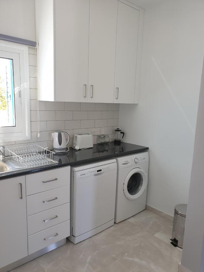 Ikaria Village Maisonette 12 Paphos Exteriör bild