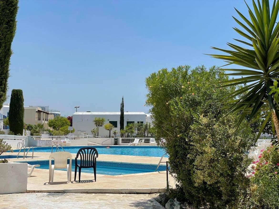 Ikaria Village Maisonette 12 Paphos Exteriör bild